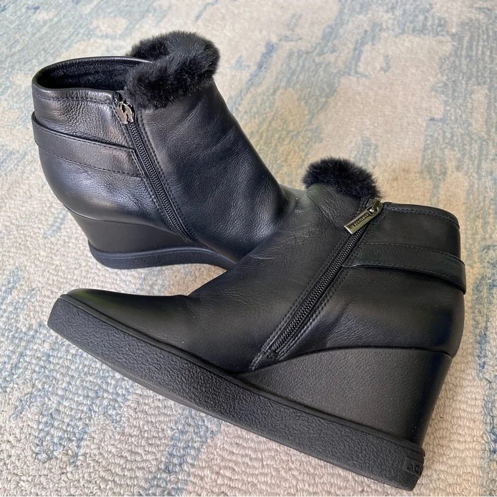 AQUATALIA WATERPROOF LEATHER CAMERON FUR TRIM WEDGE BOOTIES SIZE 9 EUC